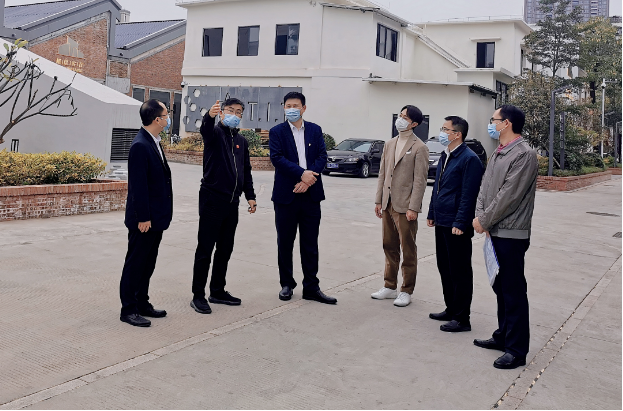 廣州輕工集團黨委書記、董事長曾郴湘帶隊到新仕誠公司T.I.T智慧園調(diào)研